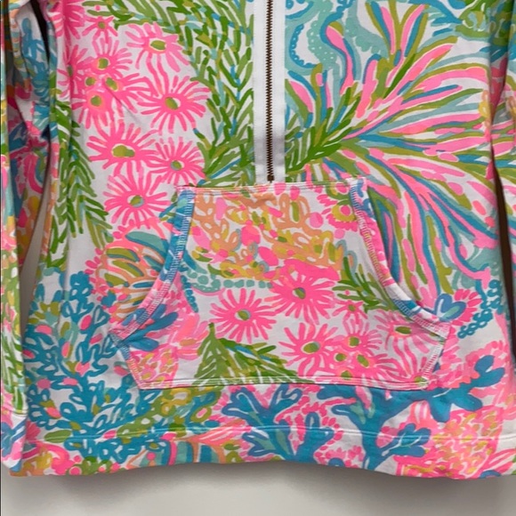 Lilly Pulitzer women’s half zip - Picture 3 of 7